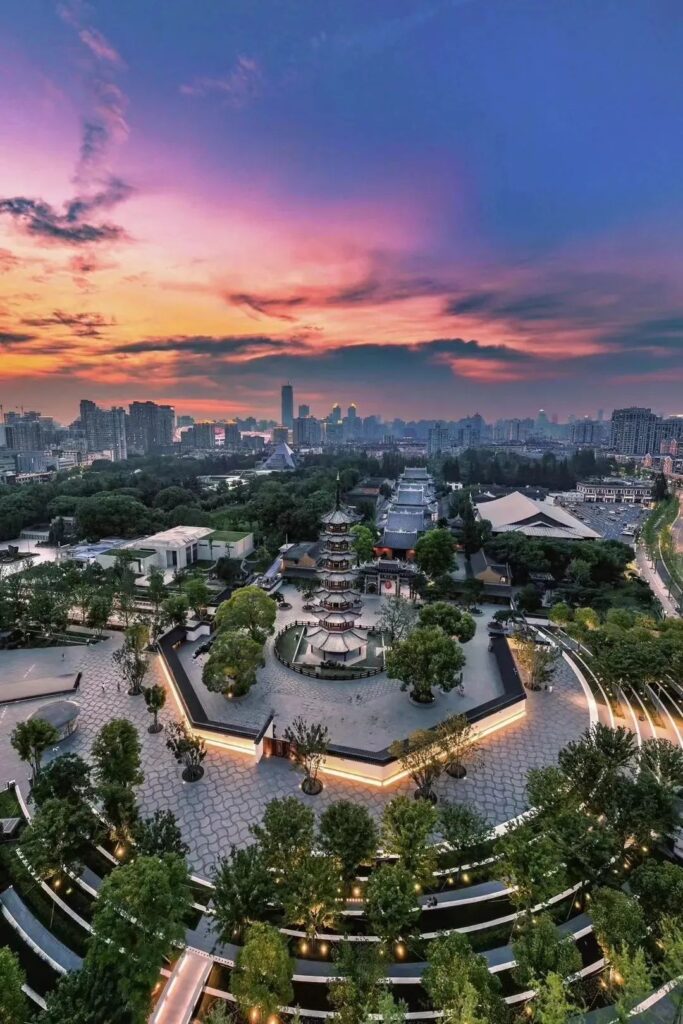 Longhua Square (Taying Space)