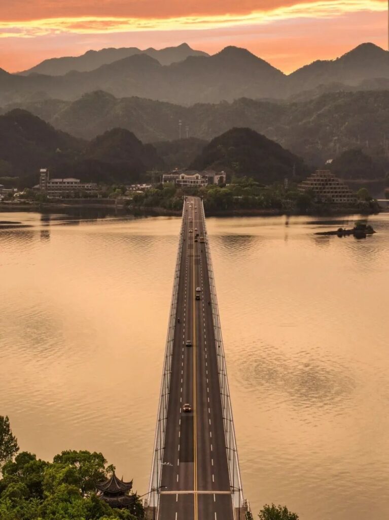 Hangzhou's Thousand Island Lake