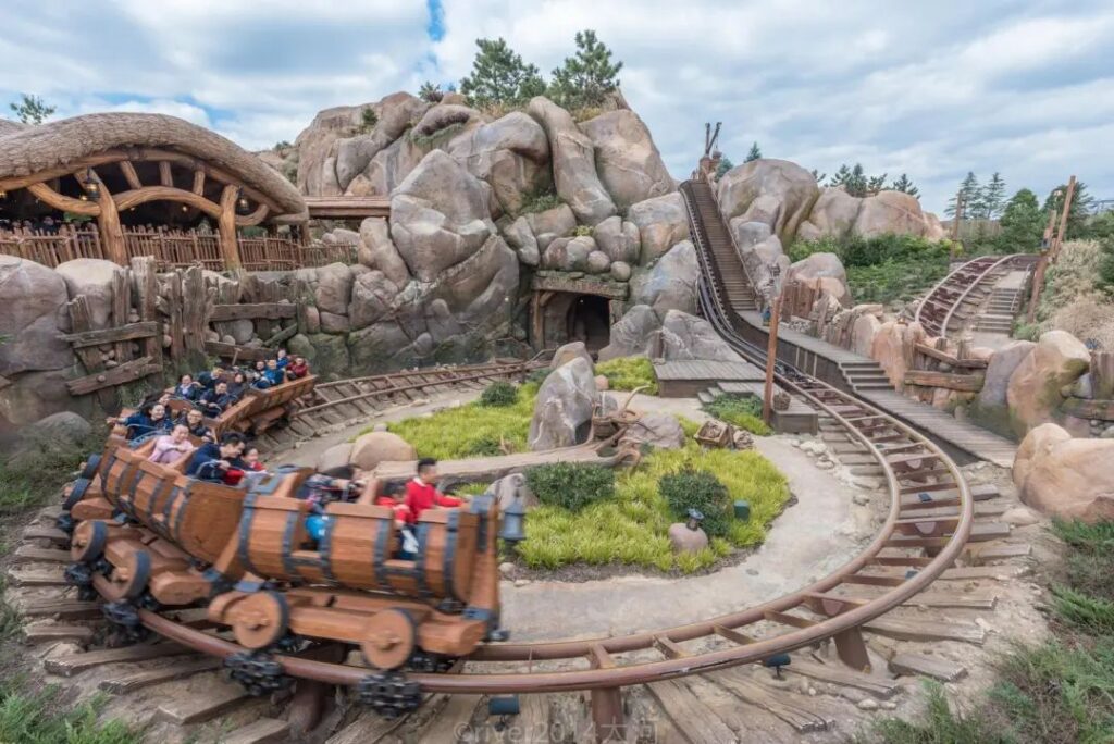 Shanghai Disneyland Seven Dwarfs Mine Train