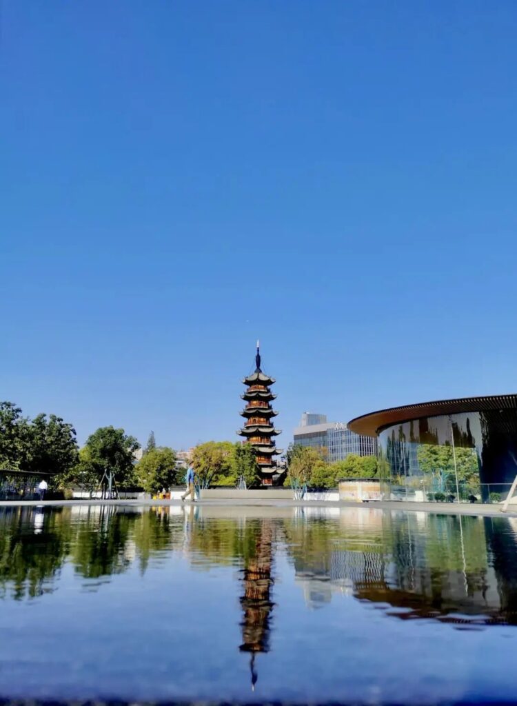 Longhua Square (Taying Space)