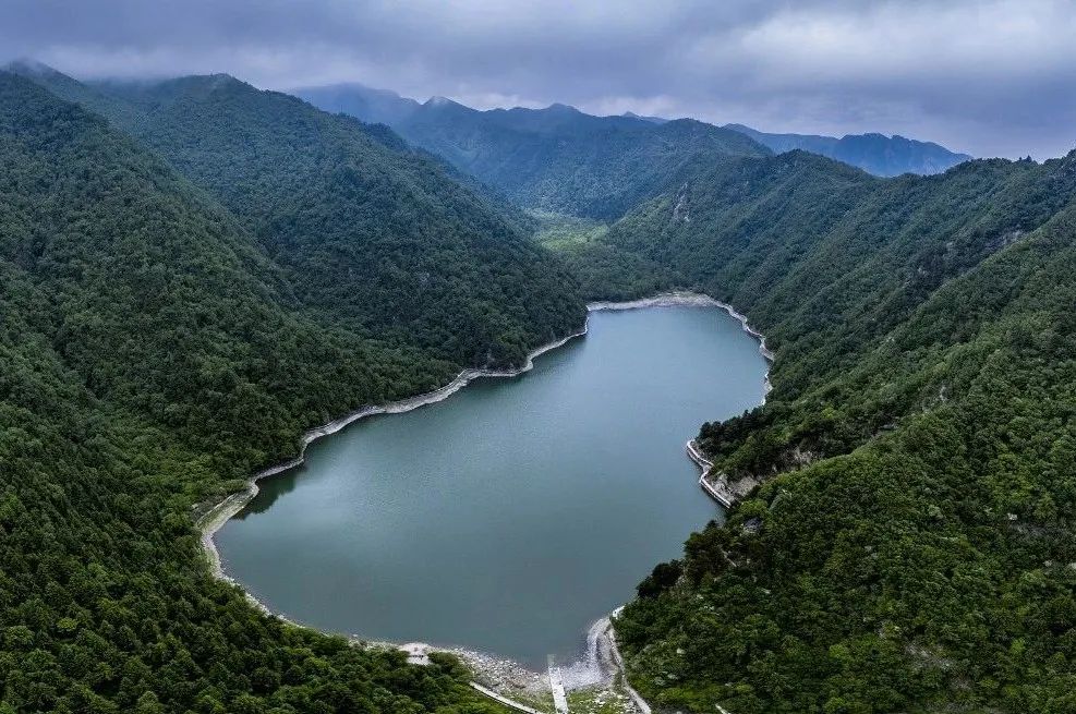 Mengda Tianchi Lake, Qinghai