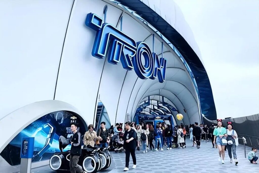 Shanghai Disneyland TRON Lightcycle Power Run