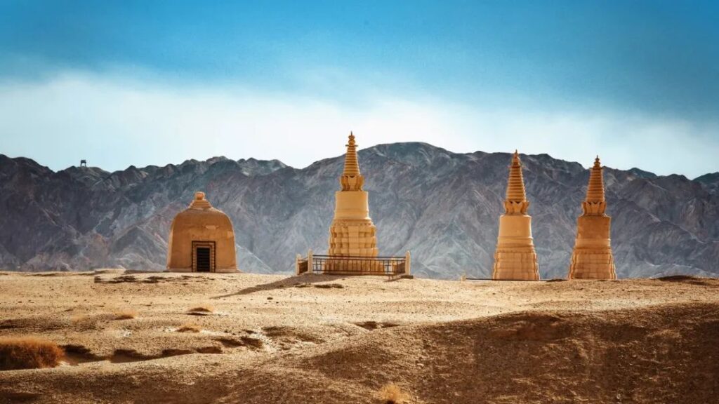 Dunhuang Travel