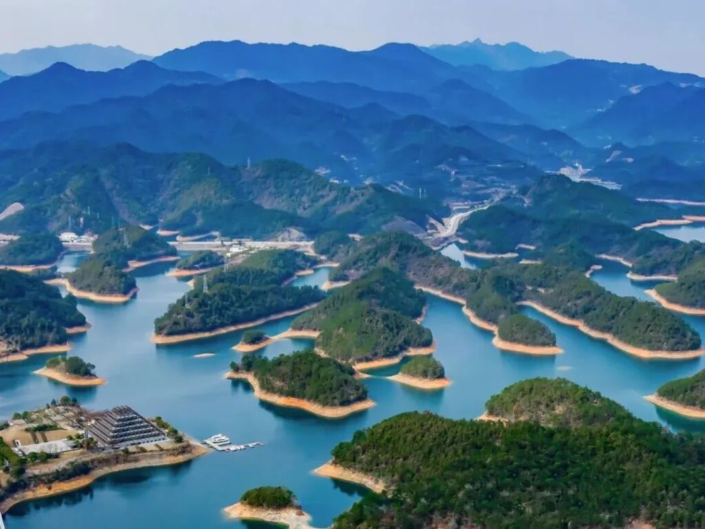 Hangzhou's Thousand Island Lake