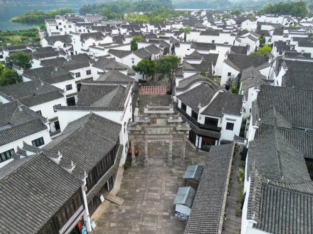 Hangzhou's Thousand Island Lake