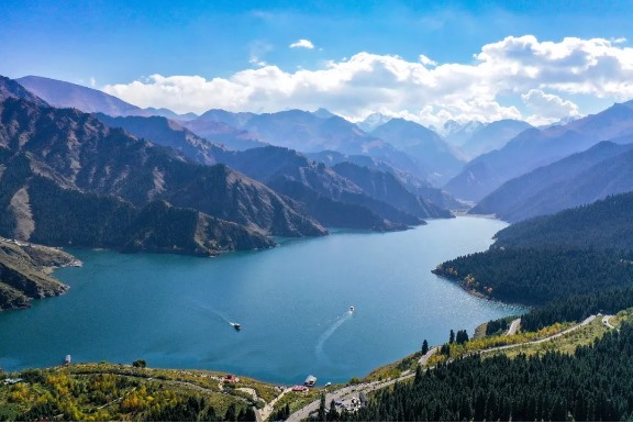 Tianshan Tianchi Lake, Xinjiang