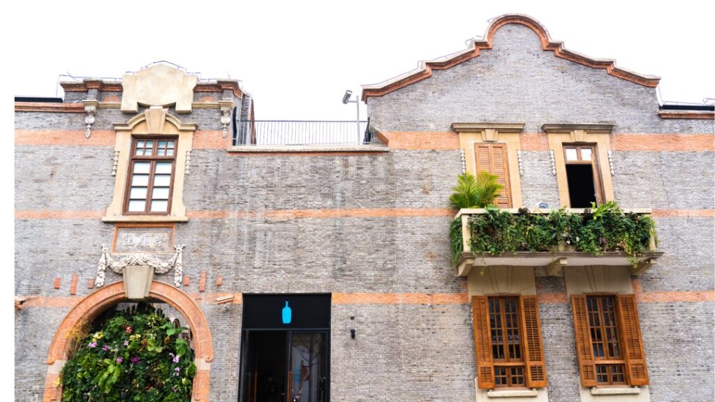 Shanghai's Coffee Blue Bottle