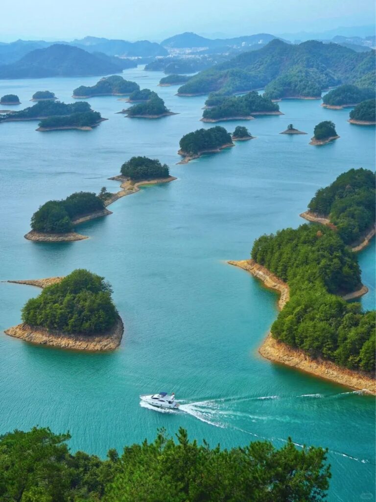 Hangzhou's Thousand Island Lake