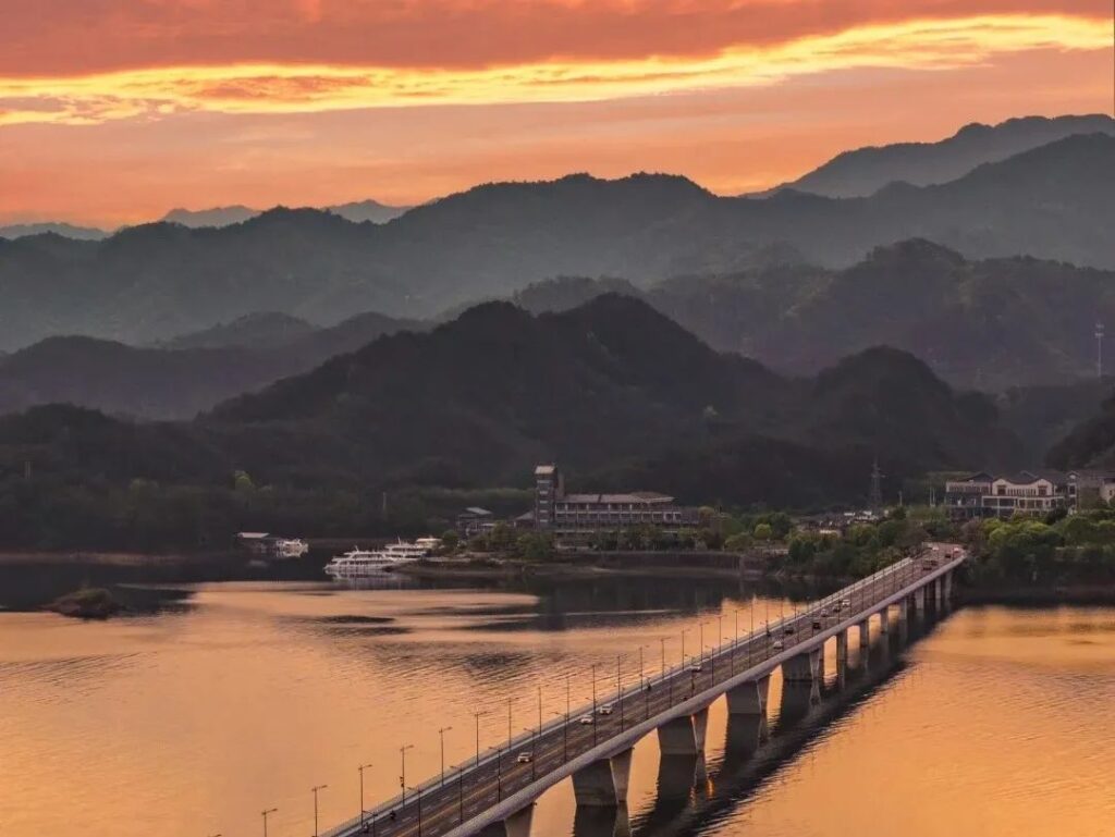 Hangzhou's Thousand Island Lake