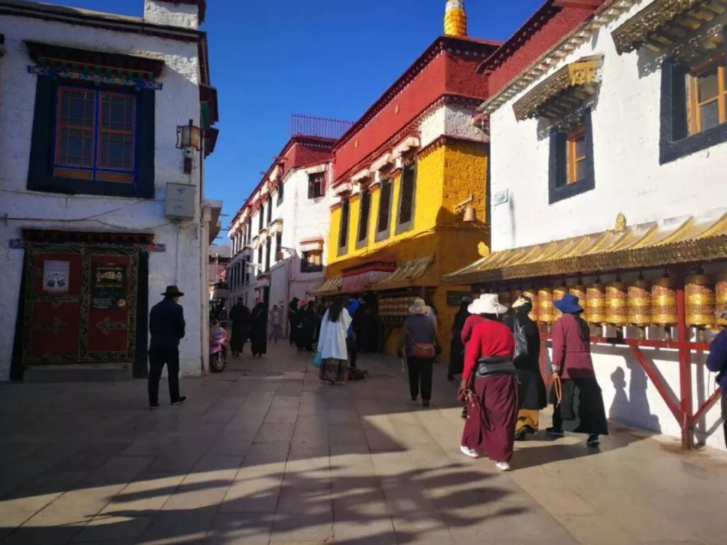 Lhasa Travel Guide