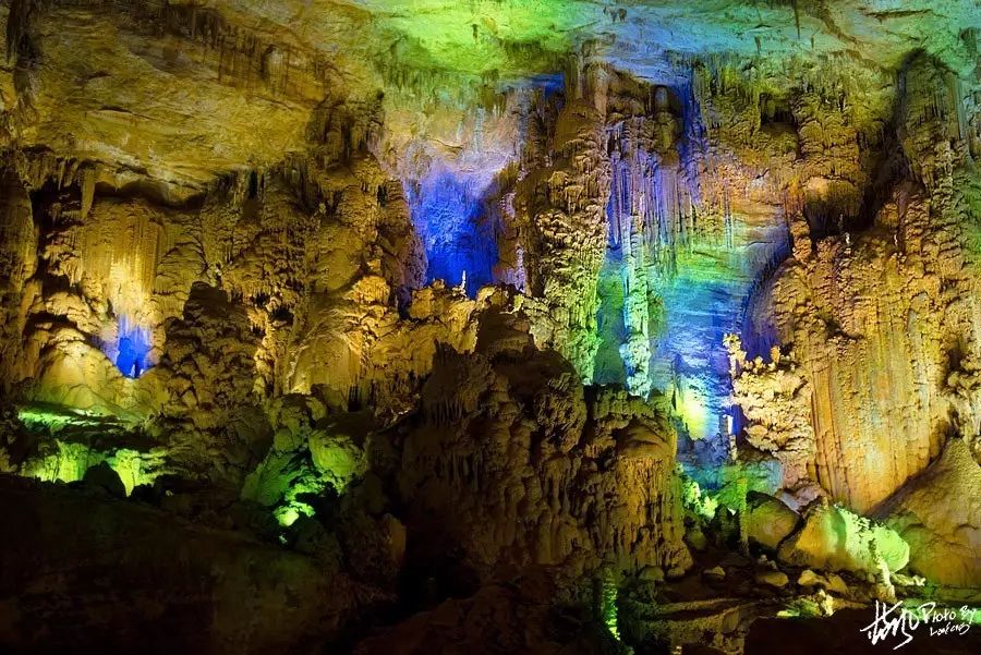 Zhijin Cave  China's Six Most Beautiful Tourist Caves