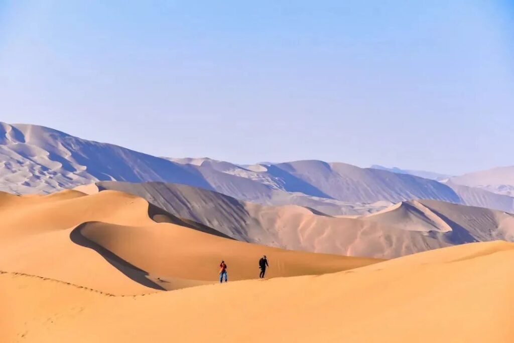 Badain Jaran China's Desert