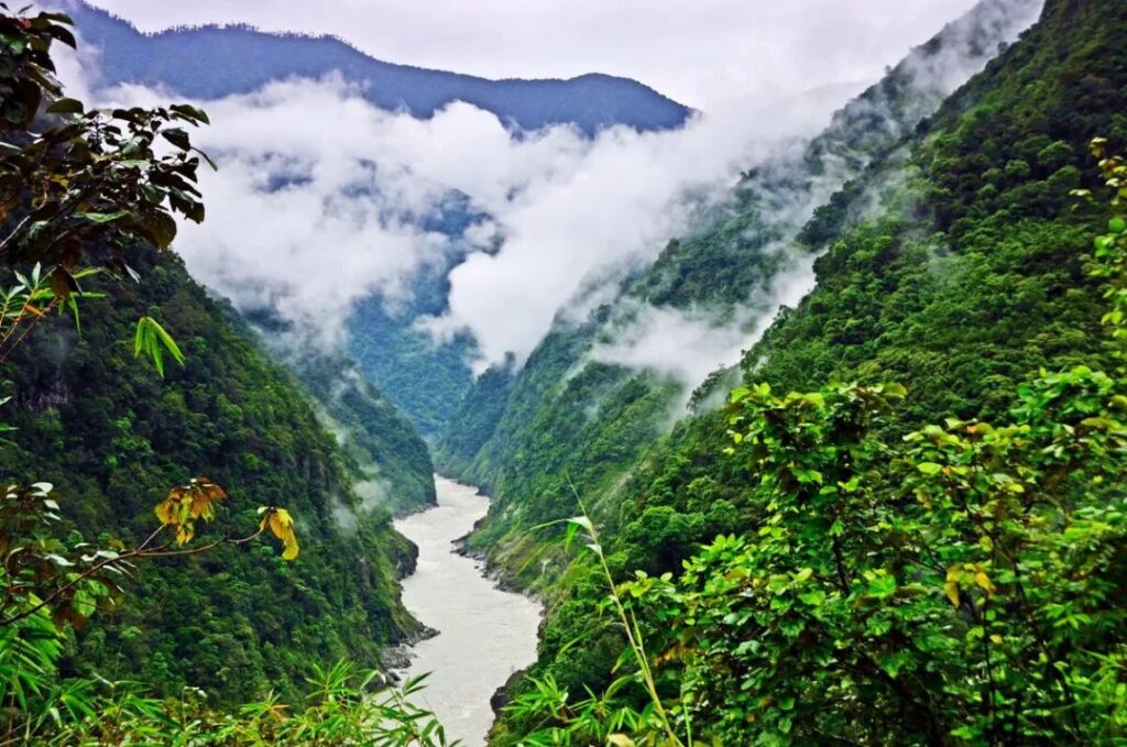 Yarlung Tsangpo Grand Canyon