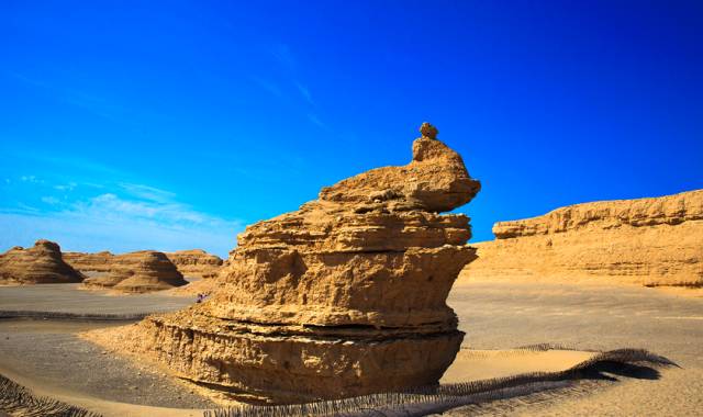 White Dragon Mound Yardang Landscape