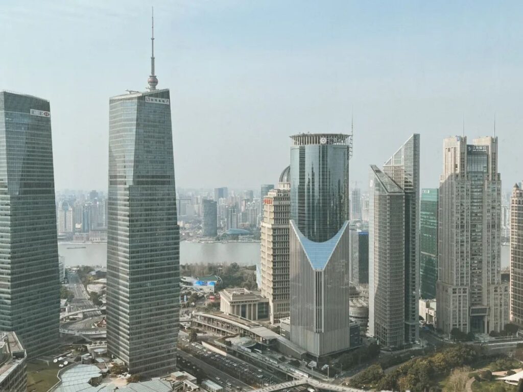 Shanghai Guanfu Museum*The view from the museum entrance