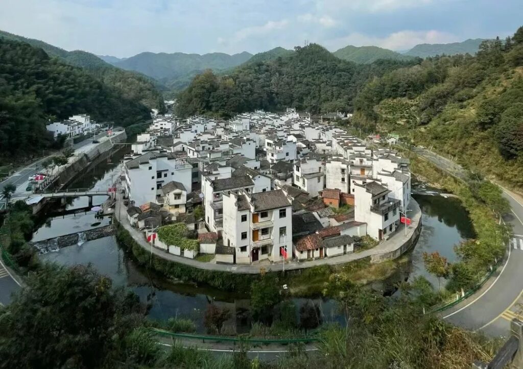 Jujing Village