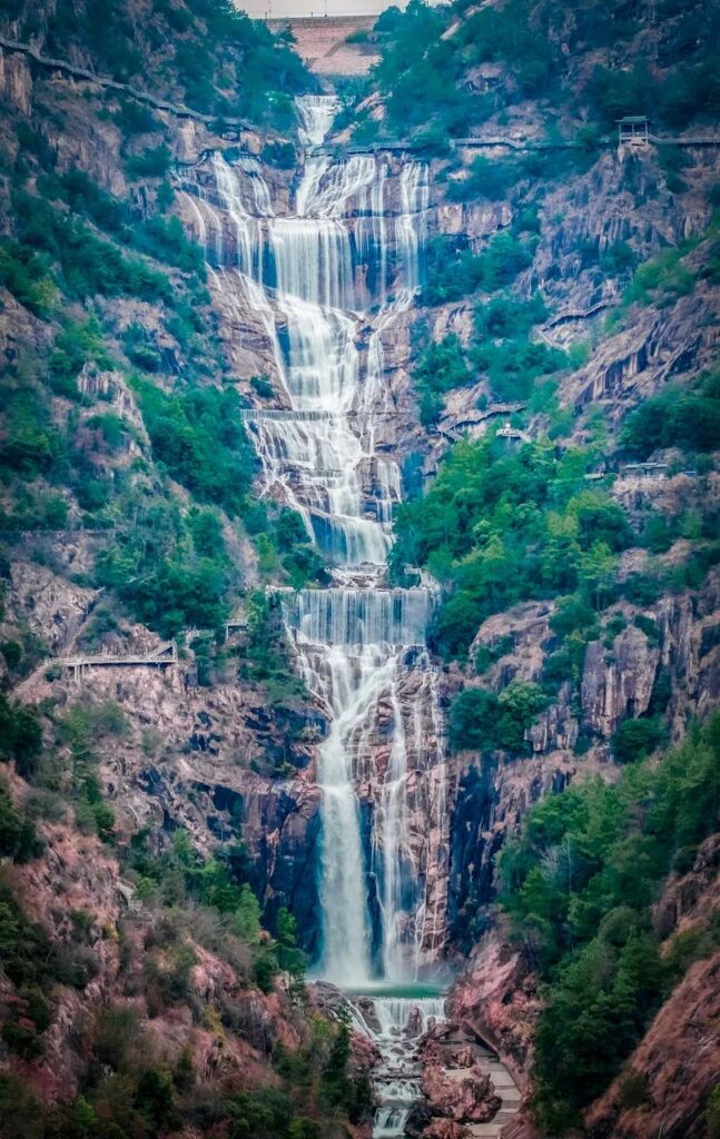 Tiantai Mountain Waterfall