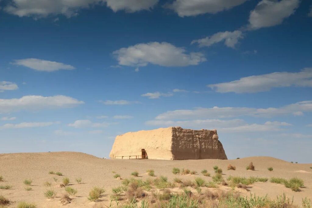 Dunhuang Travel