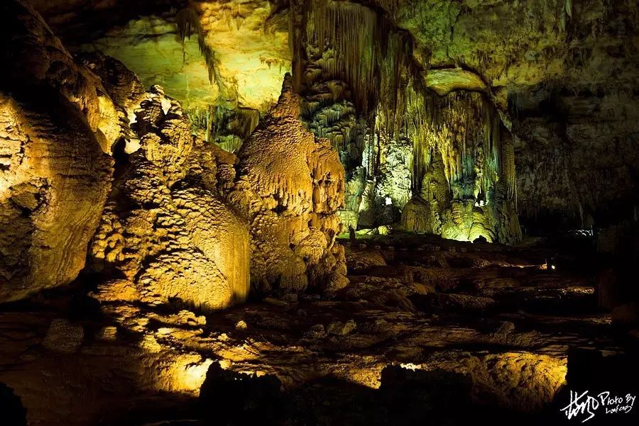 Zhijin Cave  China's Six Most Beautiful Tourist Caves