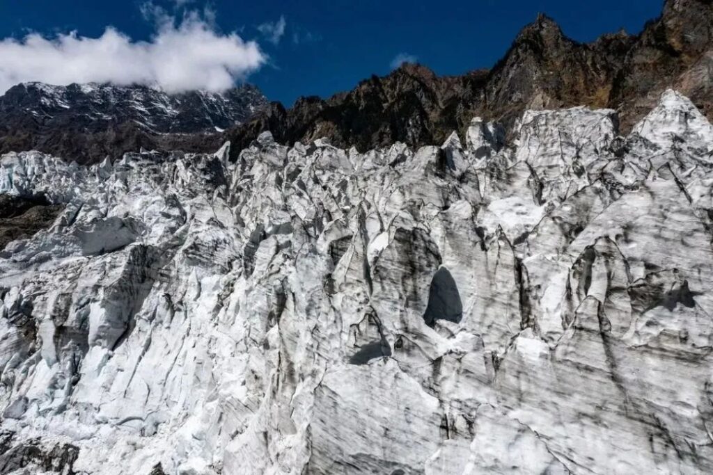 Hailuogou Glacier