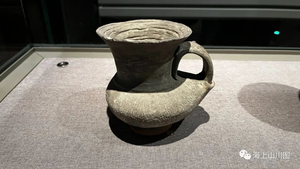 A duck-shaped pot from the Maqiao culture period. Shanghai History Museum