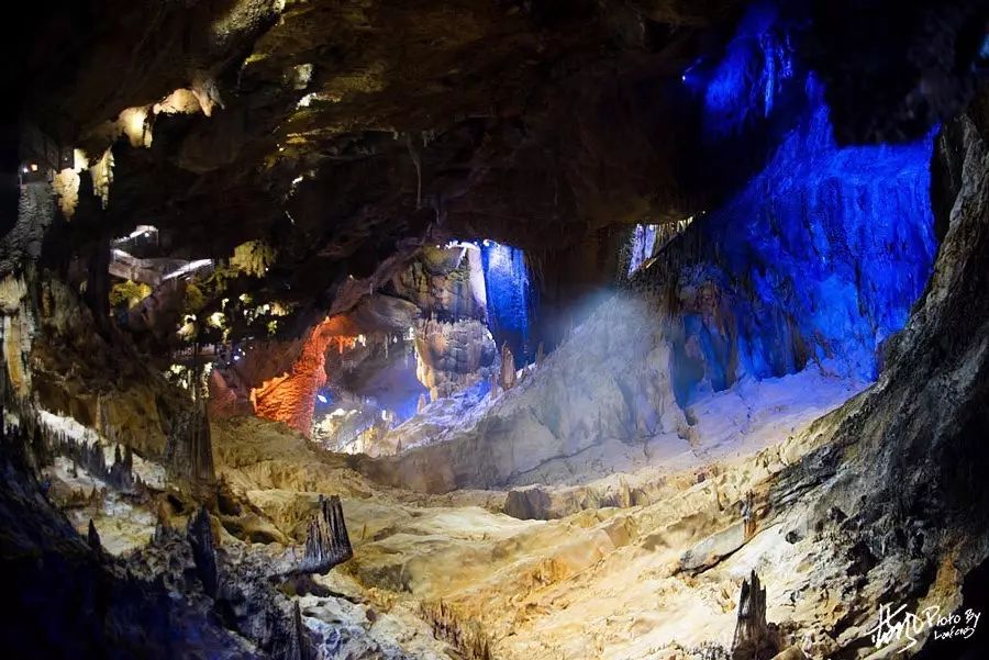 Zhijin Cave  China's Six Most Beautiful Tourist Caves