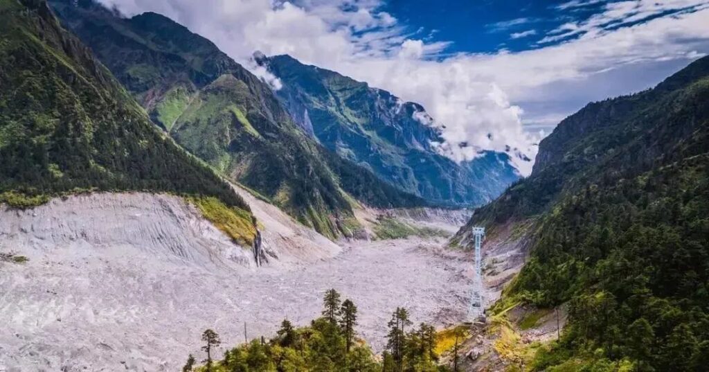 Hailuogou Glacier