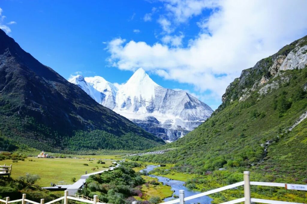 Daocheng Yading