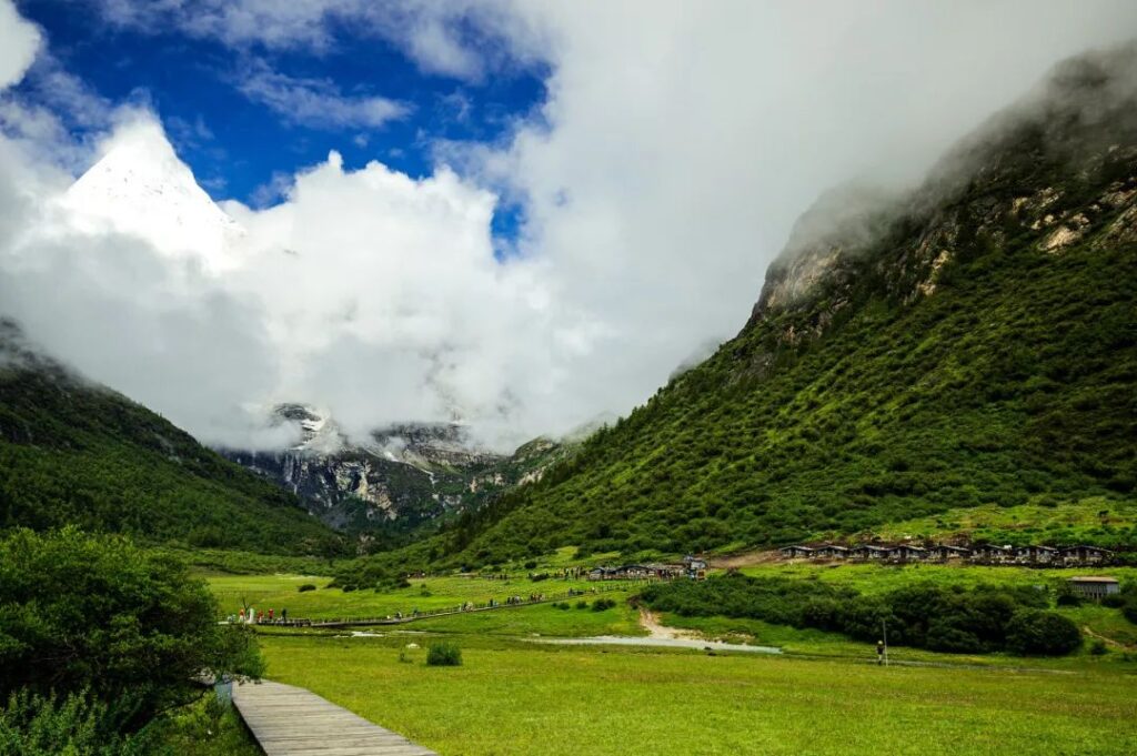 Daocheng Yading