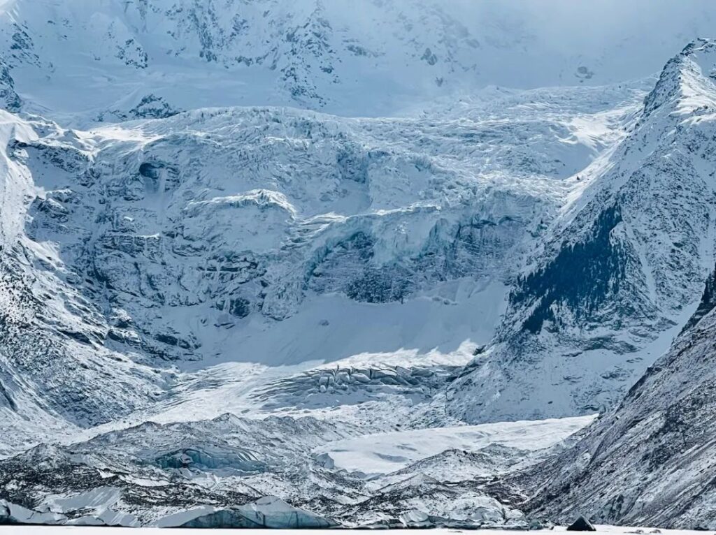 Midui Glacier