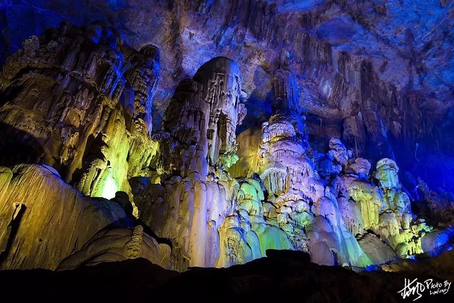 Zhijin Cave  China's Six Most Beautiful Tourist Caves