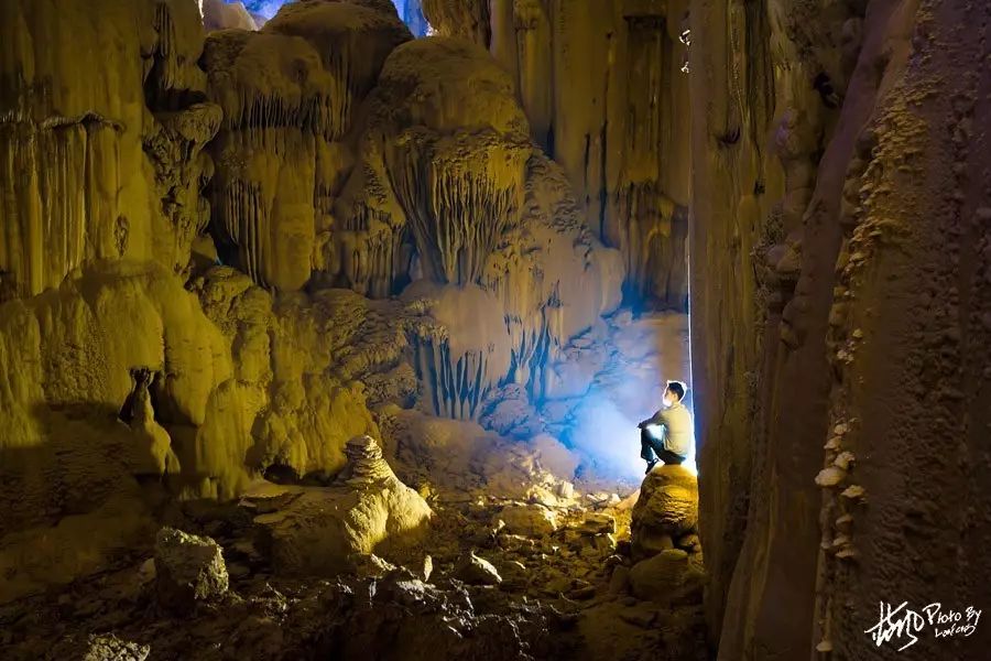 Zhijin Cave  China's Six Most Beautiful Tourist Caves