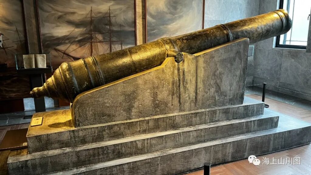 A bronze cannon named "General Zhenyuan," produced under the supervision of Chen Huacheng, the Jiangnan Commander-in-Chief, in 1841.Shanghai History Museum