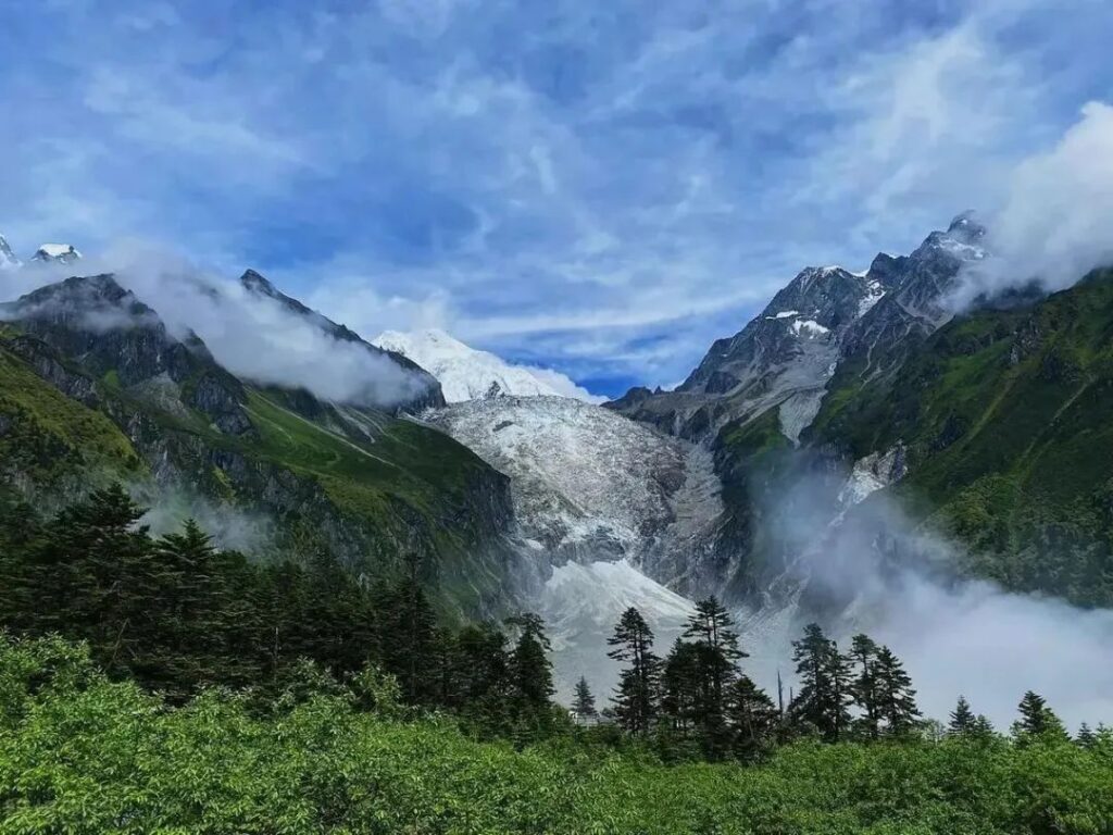 Hailuogou Glacier