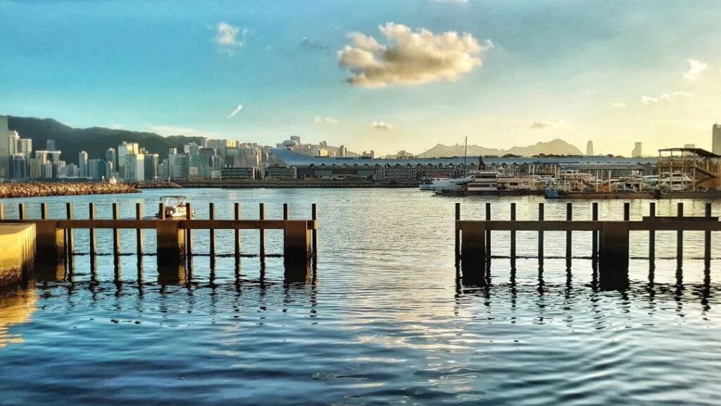 Kwun Tong Waterfront Promenade