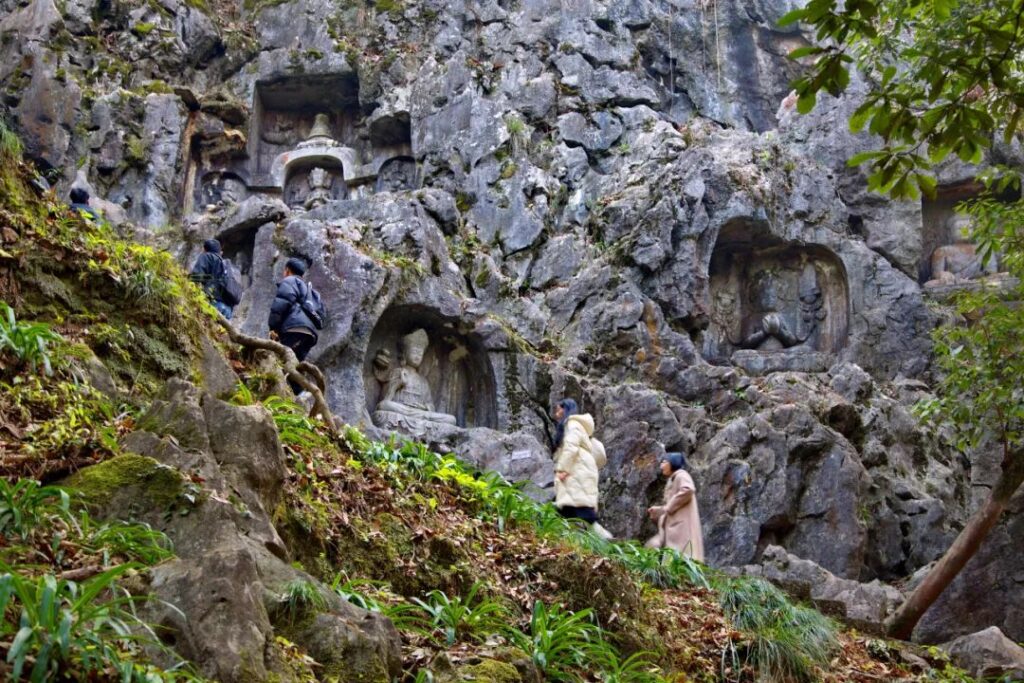 Ancient Stone Cave Art Feilai Peak Hangzhou