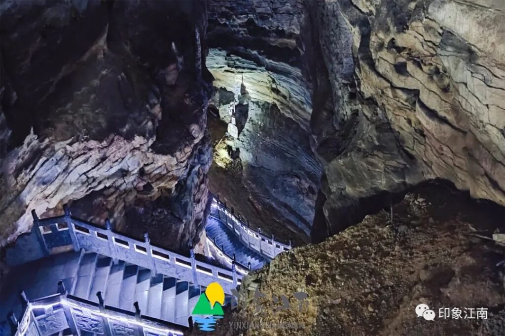 Huanglong Cave China's Caves Zhangjiajie