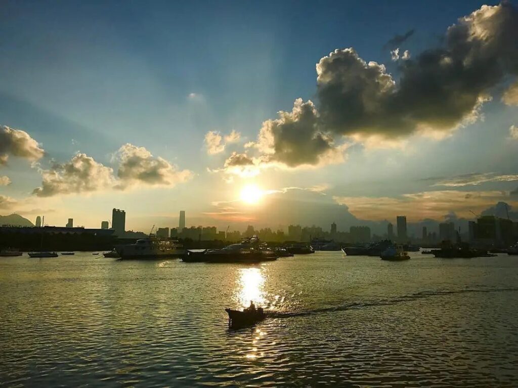 Kwun Tong Waterfront Promenade