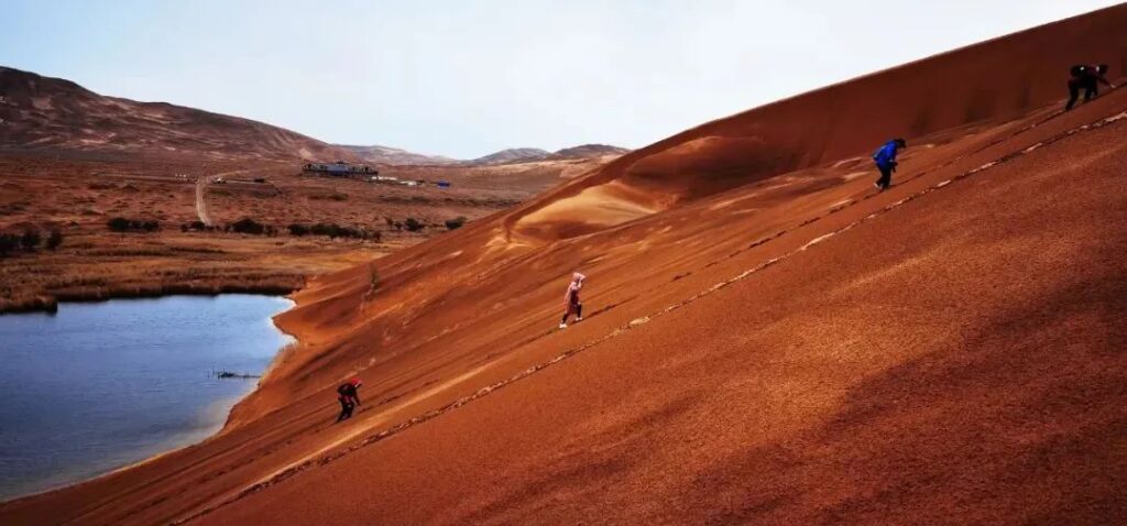 Badain Jaran China's Desert