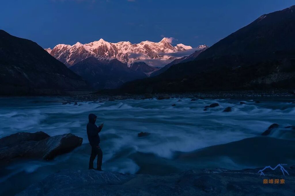 Yarlung Tsangpo River Below Sosum Village↑