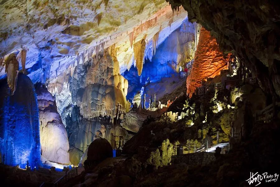 Zhijin Cave  China's Six Most Beautiful Tourist Caves