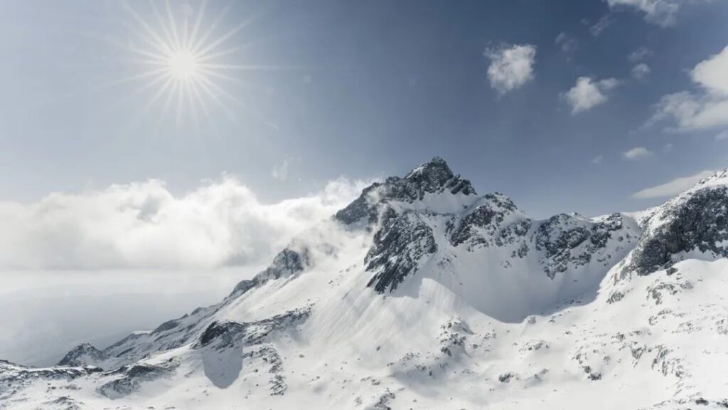 Jade Dragon Snow Mountain