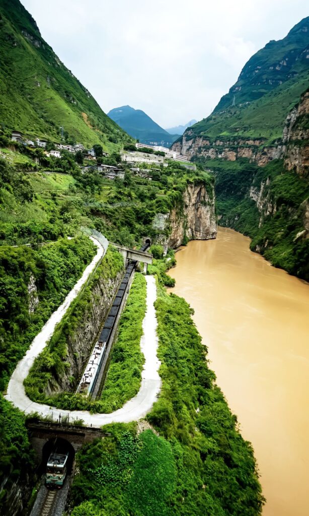 Dadu River's Jinkou Grand Canyon: One of China's Top 10 Most Beautiful Canyons