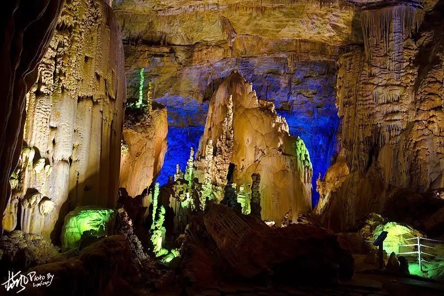 Zhijin Cave  China's Six Most Beautiful Tourist Caves