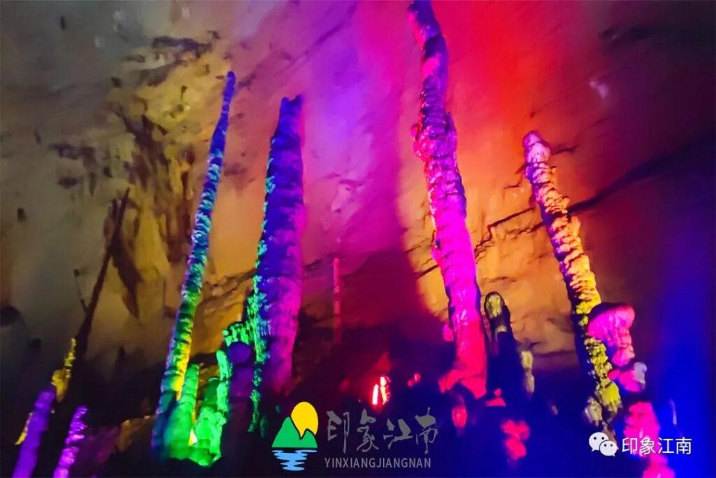 Huanglong Cave China's Caves Zhangjiajie