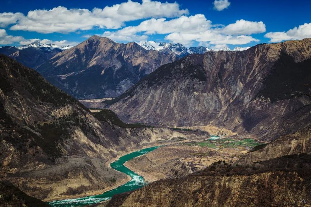 Yarlung Tsangpo Grand Canyon