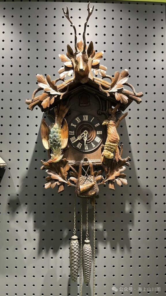 Cuckoo clock Shanghai Dalai Time Museum